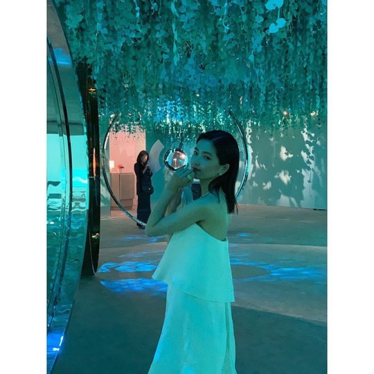 Kim Tae-ri, pure white Dress to elegant beauty iron steel Goddess this is so no <p>Actor Kim Tae-ri an exhibition of the photos was unveiled.</p><p>Kim Tae-ri company Jay and company the official Instagram on 9 November in 25 days Kim Tae-ri Actor of elegance, filled with piping hot the male came. White Dress and the Actors encounter mood UP! Beauty UP! Mind save, pleaseand posts the photo with this post was.</p><p>Photos in White Dress wearing a head to hand over the elegant, attractive and more for Kim Tae-ri of all our won. Kim Tae-ri is red with an alluring aura to him. Kim Tae-ri of the annihilation seemed to be a small face size into it.</p><p>A picture for the fans sister love, real beautiful, sister art as healing, etc., reactions.</p><p>Kim Tae-ri is the movie victory youre ahead</p>