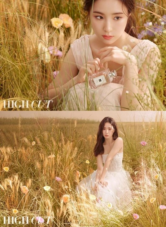Actor Shin Se-kyungs picture is open to the public.On the 25th, star magazine Hycutt released a picture of Shin Se-kyung, which expressed a warm feeling with the concept of clear and transparent beauty.In a post-shoot interview, Shin Se-kyung was asked about the MBC drama Na Hae-ryung, which is about to end.In particular, Cha Eun-woo, who has been breathing as a partner, said, I am a very bright friend who has basically energy even though I am busy schedule.Not only me, but all the crews were positively affected. They also had a great impact on the image and color of the new employee, Na Hae-ryungShin Se-kyung, who runs the YouTube channel, said, I usually like to cook, and I wanted to leave such daily life as a record.It seemed to be a way to communicate with fans in an interesting way during the break. I learned video editing on YouTube.Ive never bought The Notebook since it was edited, he confessed, but Ive never bought it before, and Ive never seen it before.Photo: Hycutt