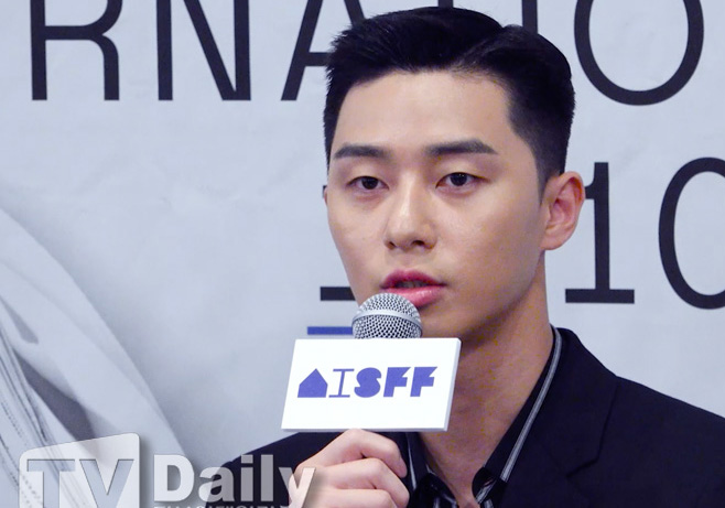 AISFF Park Seo-joon Great Actors are known to work would <p> The 17th annual Asiana International Short Film Festival official press conference 25 am Seoul Jung-One Caffè macchiato in the open.</p><p>The 17th annual Asiana International Short Film Festival is coming 10 31, from 11 November to 5 days until the cine Cube Gwanghwamun and complex cultural space in the office to be held in.</p><p>The 17th annual Asiana International Short Film Festival official press conference</p>