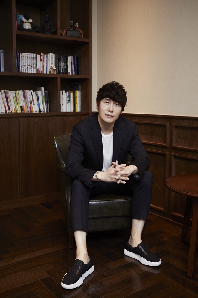 꼴통감독 이미지