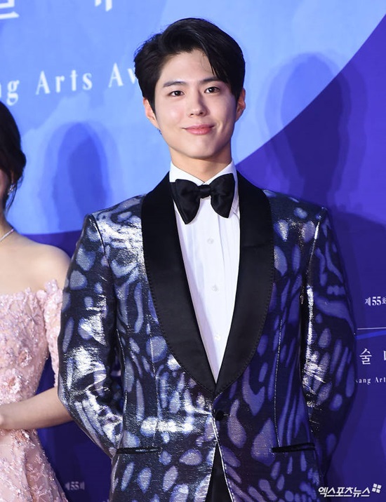 Actor Park Bo-gum is considering appearing in the film Wonder Park (director Kim Tae-yong).On the 25th, Park Bo-gums agency Blossom Entertainment official said, We are proposing Wonder Park and are reviewing it positively.Wonder Park is a commercial feature film that Kim Tae-yong is preparing for for a long time since the 2011 film Manchu, and Bae Suzy and Choi Woo-shik are reviewing the appearance.Tangway, who is also the wife of Kim Tae-yong, was mentioned as a performer following Bae Suzy and Choi Woo-shik, but it was reported that there was no confirmed content.We have proposed to Park Bo-gum to appear in Wonder Park, but nothing has been confirmed, said a producer at Wonder Park, a spring official.Park Bo-gum is currently filming the movie Seobok.Photo = DB