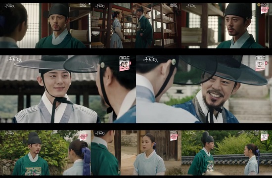 New officer Rookie Historian Goo Hae-ryung Lee Ji-hoon has thrown away principledismIn the MBC drama Rookie Historian Goo Hae-ryung broadcasted on the 25th, Min Woo-won (Lee Ji-hoon) heard the contents of Kim Il-moks cadastral story, which had been hidden for 20 years.The relics of Kim Il-mok, who was found by Rookie Historian Goo Hae-ryung, contained the facts of history in the year of Gyeongo, among which Min Woo-won learned about the injustices committed by his father Min Ik-pyeong (Choi Deok-moon) and other advanced people.Min Woo-won told Rookie Historian Goo Hae-ryung that he would release Kim Il-moks head, The head of the head is a weapon from the moment the hand of the head is out.It means that what you want to do can make innocent people die. He opposed the opinion of Rookie Historian Goo Hae-ryung as a principled officer.Min Woo-won, who recalled the rich man who had been in harmony with the past, became resentful of his fathers appearance, which has become blinded by power and ambition.He then went to Rookie Historian Goo Hae-ryungs house and said that a sentence No matter how famous the power of the re-election can not go for decades, but the article of the officer lives a thousand years without words made him a cadet.I was not just a recorder, he said, and decided to stand on the same side as Rookie Historian Goo Hae-ryung, away from the principle that he had insisted on.Lee Ji-hoon captivated the house theater with his excellent acting ability, with his resentment of his fathers unfair behavior and the dilemma of whether to disclose the fact.New cadet Rookie Historian Goo Hae-ryung will broadcast the final meeting at 8:55 pm on the 26th.Photo: MBC Broadcasting Screen