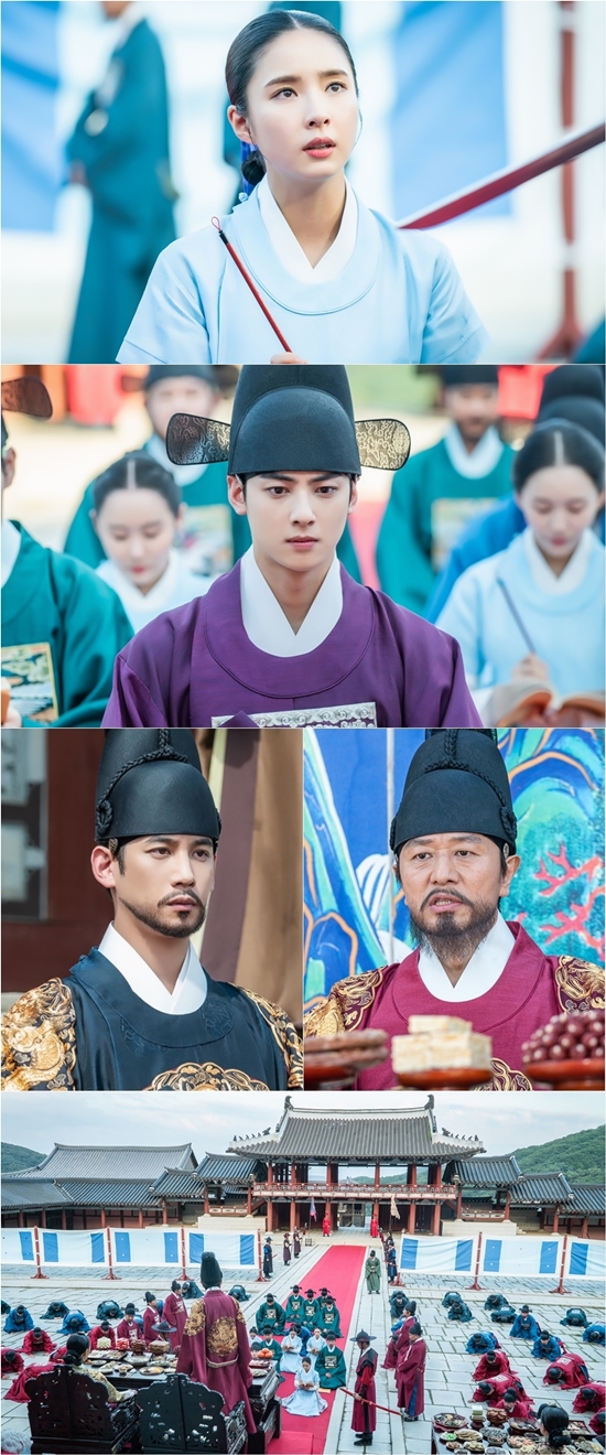 How will the fate of three men and women finish: Shin Se-kyung, Cha Eun-woo and Park Ki-woong?The MBC drama The New Entrepreneur Rookie Historian Goo Hae-ryung released the images of Rookie Historian Goo Hae-ryung (Shin Se-kyung), Lee Lim (Cha Eun-woo ), and Lee Jin (Park Ki-woong) on the 26th.The New Infantry Officer Rookie Historian Goo Hae-ryung, starring Shin Se-kyung, Cha Eun-woo, and Park Ki-woong, is the first problematic first lady of Joseon () Rookie Historian Goo Hae-ryung and the Phil full romance of Prince Irim, the anti-war mother solo.Lee Ji-hoon, Park Ji-hyun, and other young actors such as Kim Ji-jin, Kim Min-Sang, Choi Duk-moon and Sung Ji-ru.In the 37-38th episode of Rookie Historian Goo Hae-ryung, a new employee, Na Hae-ryung raised the case 20 years ago to the surface by raising an appeal about Kim Il-moks Sacho.Irim also visited Lee Jin and asked him to reveal the truth, but Lee Jin not only ignored it, but also locked him in the meltdown party, heightening tension.The central characters in the public photos are all gathered in one place, capturing the attention. The reason they gathered is because of the untimely banquet.On the banquet day to be enjoyed, all the characters in the photo are caught in a smileless manner and stimulate curiosity.Na Hae-ryung, in particular, is showing a strong look in the atmosphere of the ice sheet, attracting attention. He is holding a brush to the end without bowing to the knife pointed at his neck.I wonder why the knife is pointed at her neck, and what she wants to record with her life.Next to it, Irim is kneeling, which inspires curiosity. After that, the officers of the presiding officer are working with the two to increase tension.In this situation, Lee Jin is looking at it without hesitation, while Ham Young-gun Lee Tae is expressing anger, amplifying tension.Attention is focusing on whether the two will be able to keep the throne until the end and what decision they will make at the end.The new officer Rookie Historian Goo Hae-ryung said, An untimely banquet will be held and a wind will blow to the palace. I hope that the fate of those who surround the truth will reach the end of the 26th broadcast.New cadet Rookie Historian Goo Hae-ryung will be broadcast on Thursday 26th at 8:55 pm.Photo = Green Snake Media