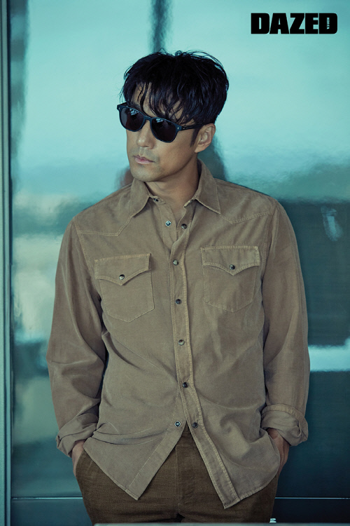 The netizens who encountered Ji Jin-hees picture are How much is Ji Jin-hees charm and Ji Jin-hee, which is different from Drama.It is so cool and Ji Jin-hee sunglass is cool! and so on.Photo Boss Eyewear