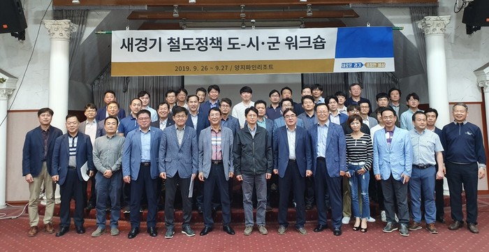 민정인력 이미지