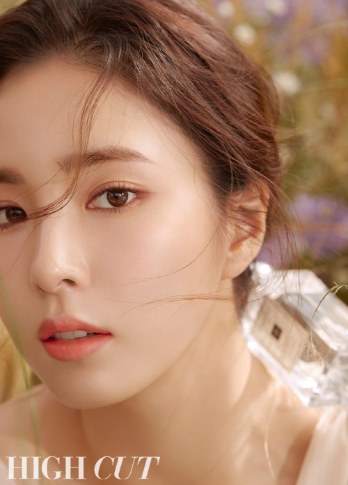 [★화보]신세경, 그림 같은 여신 비주얼..남심 저격 청순미