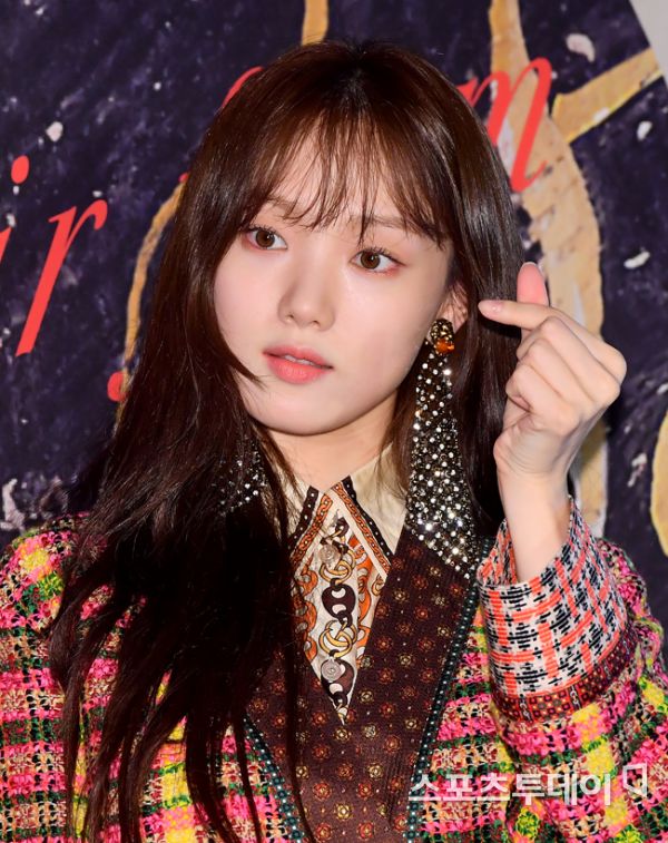 Actor Lee Sung-kyung attends the Gucci photocall at the Seoul Gyedong Onion Anguk on Sunday afternoon: 2019.10.01.