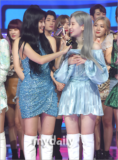 모모 이미지