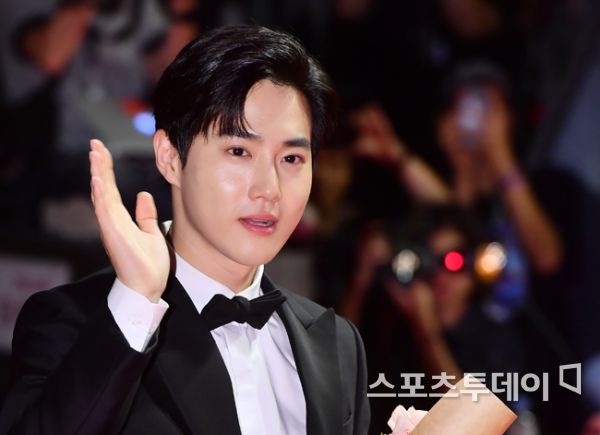 The Red Carpet event was held at the Haeundae District Film Hall in Busan Metropolitan City on the afternoon of the 3rd at the opening ceremony of the 24th Busan International Film Festival.Singer and actor Suho (EXO Suho) who attended the opening ceremony of the BIFF on the day is stepping on Red Carpet.At the opening ceremony of the BIFF, which was played by Actor Lee and Jung Woo-sung, Actor Kwon Hae-hyo, Lee Dong-hwi, Ryu Seung-ryong, Jin Seon-gyu, Gong Yeo-jeong, Park Myung-hoon, Jang Hye-jin, Tae In-ho, Tae In-seop Suho, Kim Ji-mi, Seo Ji-seok, Seo Ji-seok, Lee Yeol-eum, Kim Bo-sung, Moon Sung-geun, Kim Kyu- Sung Chun Woo-hee, Yoo Tae-oh, Jeon Seok-ho, Lee Jun-hyuk, Yeom Hye-ran, Lee Joo-young, Lee Joo-young, Jung Yoon-ah, Jung Ha-dam, Eugene Cheetah, Baek Jin-young (God Seven Jin Young), and film director Lim Kwon-taek, Jeong Il-sung, Bong Mandae, Lee Byung-hun, Lee Sang-ho, Lee Jang-geun, Jeon Gye-keun, Lee Sang-geun, Jeong Gye-keun, and Lee Sang-geun will attend the event.BIFF will be held from October 3 to 12 at the Haeundae District Film Hall, Nampo-dong, Jung-gu, and Busan Citizens Park. 303 films invited from 85 countries around the world will be introduced.2019.10.03.