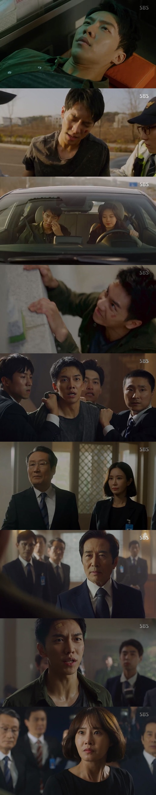 The Identity of the Vagabond shadow is gradually emerging.In the 5th episode of SBS gilt drama Vagabond (playplayed by Jang Young-chul, directed by Yoo In-sik), which was broadcast on the 4th night, Cha Dal-gun (Lee Seung-gi), who was protected by NIS, was portrayed.Chadalgan will face Jessica Lee (Moon Jin-hee).Chadalgan told Jessica Lee she had committed terrorism because of power and Jessica Lee responded, saying pain is holding you.I chose the other person completely, Cha Dal-gun warned, I will suck your bone marrow.He disobeyed Min Jae-siks order to stay still and visited Kang Ju-cheol (Lee Gi-young) to recommend Susa. Kang Ju-cheol was also questioning Michaels suicide and was in trouble.He then called the questioner and raised the issue, Michael was murdered.With the help of the Republican (Hwang Bo-ra), Gohari tried to secure the usb taken from the inspector general, but the usb was planted with the virus.Gitaewoong (Shin Sung-rok) was watching it all, and deleted CCTV footage of Goharis infiltration.Gitaewoong, who met Gohari, pretended not to know, reproached his reckless Susa will, but secretly secured the extra usb.Cha Dal-geon, who called out Ko Ha-ri, was enraged at the complacent NIS attitude. Ko Ha-ri said, Ive done all this and that.What do you want me to do when I cover it up? Nevertheless, Cha Dal-geon pressed, Have a sense of duty. Eventually, Gohari confessed the pain of his fathers death.They were struggling with their own suffering.The next morning, Ko Hae-ri urgently found Cha Dal-geon after hearing news that the president was meeting with a portion of the b357 bereaved family, but it was Killer Lily (Park Ain) who came to the Cha Dal-geon.Lily knocked out the chadalgun and the late- arriving confession chased the ambulance with the chadalgun, which also woke up and fought the Lily crowd.The car, which had been lucky to escape in an ambulance accident, drove to Blue House in Goharis car, which was not on the guest list and was not allowed to enter, but it was tricked into the main building.Although numerous bodyguards were caught, Prime Minister Hong Soon-jo (Moon Sung-geun) let him in. President Jungkook (Baek Yoon-sik) also pretended to welcome him.At this time, Cha Dal-gun said, Planes was not crashed but was terrorized. After revealing that the bookkeeper Kim Woo-ki had squeezed the terrorist and crashed Planes, he released a recording of the conversation between Goh Hae and Kitaoong.Blue House quickly became a mess and a report was made to the media. Jessica Lee was angry. Edward Park (Lee Kyung-young) was pleased.Ko Hae-ri resigned, but Min Jae-sik decided to ask, Jungkook Pyo and Hong Soon-jo met Cha Dal-geon separately.Jungkook said, I cheer for courage, and Cha Dal-geon asked that Gohari and Kitaewoong not be fired.Chadalgan was impressed by the appearance of these Blue Houses, but Jungkook ordered the NIS chief to write his resignation.However, Hong Soon-jo conciliated that Jungkook should let him solve it himself.Gitaewoong and Gohari claimed to have leaked recordings of each other, but the case ended without the head of the NIS asking for responsibility.The confession apologized to Gitaewoong, but he left only the words good. The confession, which learned of Gitaewoongs intentions, was relieved.Jessica Lee waited for the veiled shadow and was surprised when she finally arrived. Yoon Han-ki (Kim Min-jong) handed the gum to Cha Dal-gun, who was protected by the NIS.