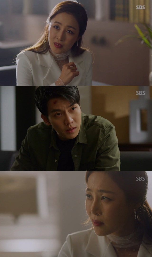 Lee Seung-gi and Moon Jin-hee fought.In the 5th episode of SBS gilt drama Vagabond (playplayplay by Jang Young-chul Jung Kyung-soon/directed by Yoo In-sik) broadcast on October 4, the first face-to-face of Cha Dal-gun (Lee Seung-gi) and Jessica Lee (Moon Jeong-hee) was drawn.Theres something that doesnt change even if the world changes, Jessica Lee said, that money is power, money makes the truth.Its not a fight, he warned.Jessica Lee warned that pain is not holding you, but you are holding on to pain. But Chadalgan said, Have you heard of conscience as intelligence?Im going to suck your bone marrow, he said.Lee Ha-na