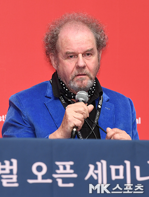 마이크 엔터테인먼트 이미지
