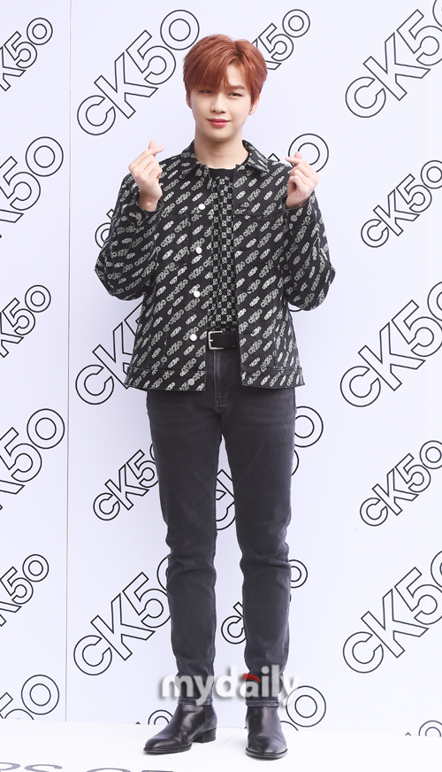 ▲ '만화 찢고 나온 강다니엘'