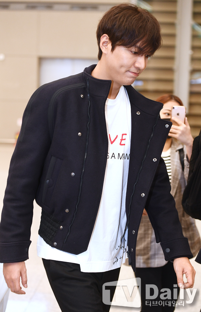 Lee Min-ho million dollar dimples Actor Lee Min-ho is returning home through the Incheon International Airport on the 7th after overseas schedule.Lee Min-ho Return Home