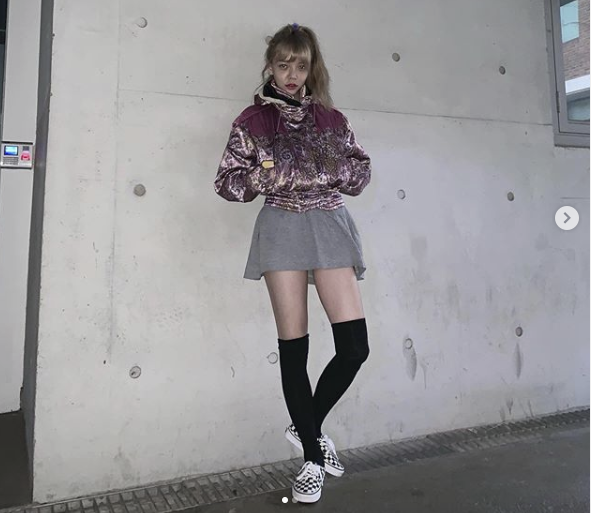 AOA Jimin welcomed the coming winter.Jimin released two photos on his SNS on the 9th with a short message Winter Smell.In the photo, Jimin matches a wool skirt to a winter jumper, giving off a sporty charm while youthful.The pose is also original: Jimin is posing with personality, pulling his tying hair up into the sky and leaning against the wall and staring at the camera.Thanks to this, the eyes of the viewers were completely captivated.However, Jang Sung-kyu, who saw this, left a comment saying, I could have called it a winter scent.The two are breathing together on Mnet Queengraves.On the other hand, Seolhyun, Jimin, Hyejung, Chanmi, and Yuna, who succeeded in re-signing, were reborn as five-member AOAs due to the withdrawal of Choa and Mina.In August, I had a happy day communicating with my fans in commemoration of my 7th anniversary.Currently, Mnet Queengraves is competing with Ohmai Girl, Park Bom, Women (Children), Lovelies, Mamamu and Goodwill.SNS