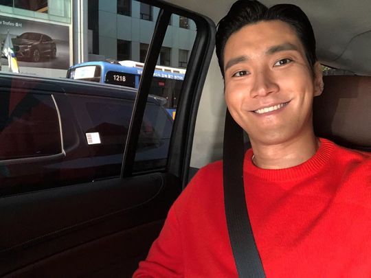 Group Super Junior member Choi Siwon has unveiled the way to the concert Super Show 8 rehearsal.Choi Siwon wrote on his Instagram account on October 11, Im on my way to the SUPER SHOW 8 rehearsal; tomorrow. Im looking forward to it.(How tight today), she posted the photo with the post.Inside the picture was a picture of Choi Siwon in a red knit; Choi Siwon smiles brightly at the camera.Choi Siwons One-Mouth corners catch the eye.The fans who responded to the photos responded such as Ill be excited, I love you and I meet my brother tomorrow.delay stock