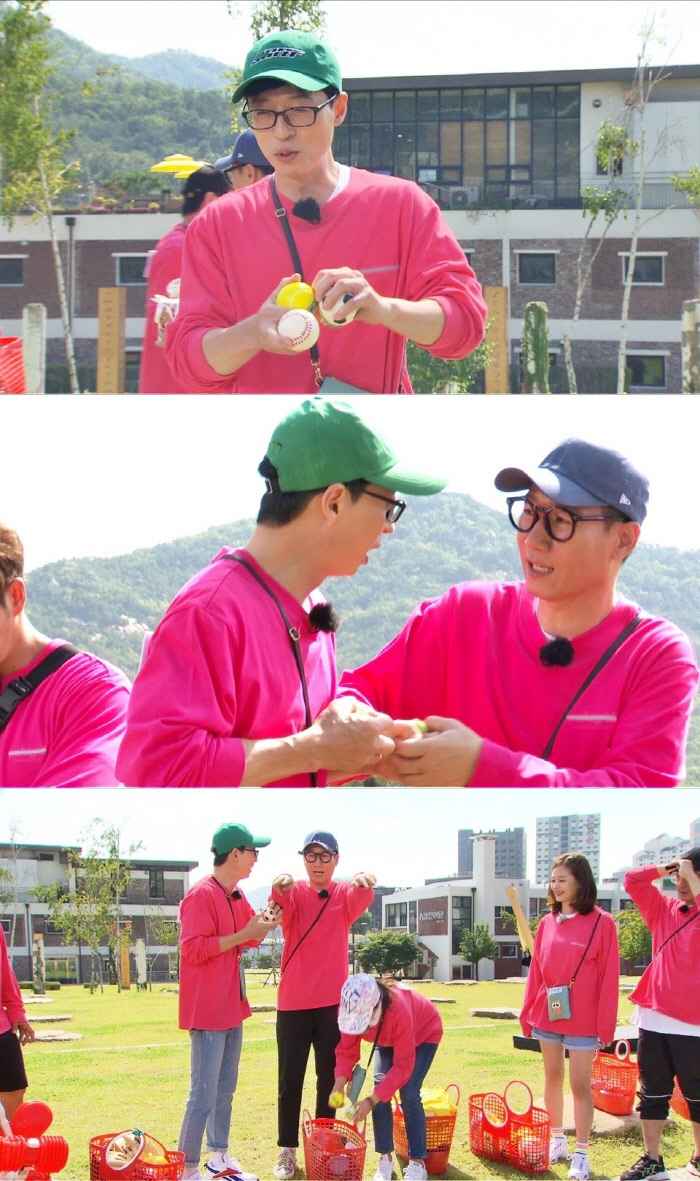 The daughter fool aspect of comedian Yoo Jae-Suk is revealed.At the SBS entertainment Running Man, which will be broadcast on the 13th, the members conducted a mission to get and carry out props themselves.The members have been looking for various items that are favorable to the mission, and while looking at the members props, Yoo Jae-Suk said, This is Na-euns favorite.Two things, he said, coveting the toy props that Ji Suk-jin had saved, revealing his daughters stupid aspect.Especially after Ji Suk-jins mission challenge, Yoo Jae-Suk ran faster than anyone and took up toy props for his daughter Na-eun, but he did not forget to take up toy props until the end of the shooting, and showed the appearance of Dad Yoo Jae-Suk rather than the usual entertainment, Yoo Jae-Suk.Running Man, which will be filmed in Anyang, Gyeonggi Province, will be broadcast at 5 pm on Sunday, the 13th.