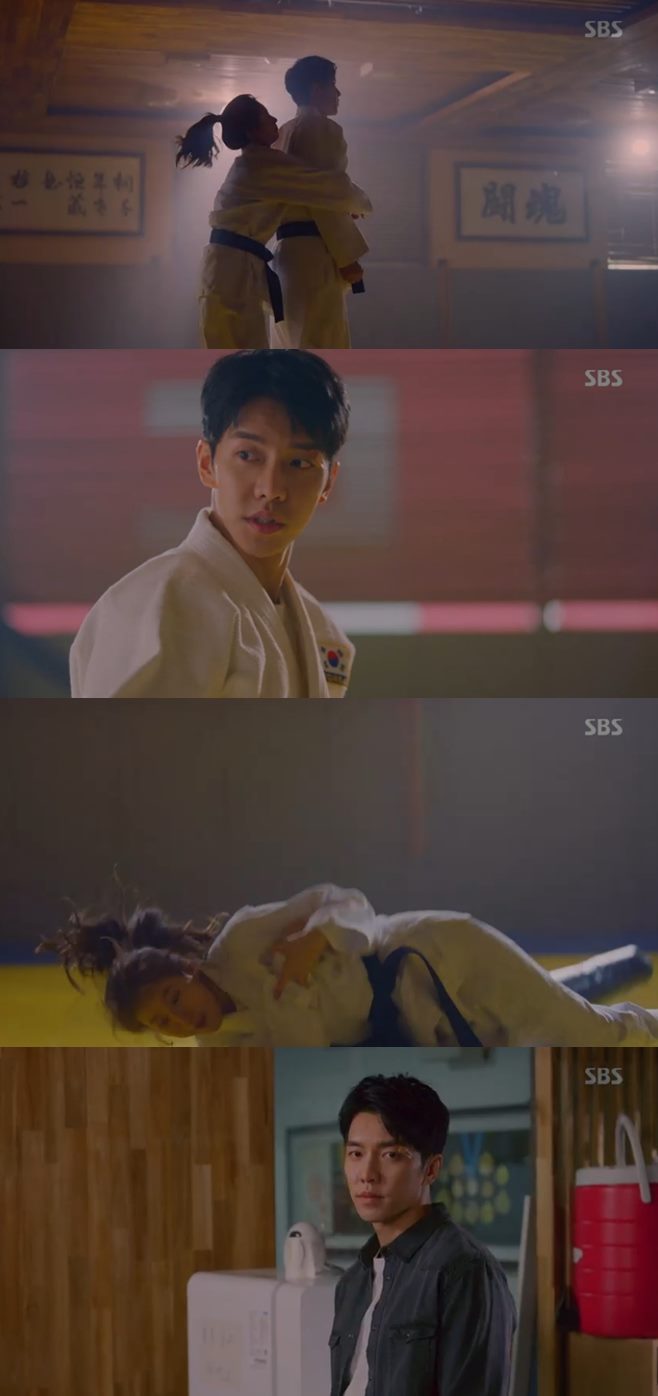 The love line of Vagabond Bae Suzy and Lee Seung-gi has started.In the 7th episode of SBS gilt drama Vagabond (playplayed by Jang Young-cheol and directed by Yoo In-sik), which aired on the 11th night, Cha Dal-geon (Lee Seung-gi), Go Harry (Bae Suzy), Ki Tae-woong (Shin Seong-rok), Jessica Lee (Moon Jeong-hee), Jung Kook-pyo (Baek Yoon-sik), Hong Soon-jo (Moon Sung-keun), Edward Park (Lee Kyung-young), Kang Joo-chul (Lee Ki-young), and Yun Han The thriller social dramas surrounding Gi (Kim Min-jong), Shadow Min Jae-sik (Jung Man-sik), Gong Hwa-sook (Hwang Bo-ra), Kim Ho-sik (Yoon Na-mum), Lily (Park A-in) and Kim Woo-ki were drawn.Harry decided to play Taekwondo to Cha Dal-geon on the day, and Harry, who was comfortable and friendly, rushed at him and hugged him from behind.But Dalgans mind was different. For a moment she felt Harry as a woman and she felt a pounding.Harry told Dalgan to dont be awkward, and to forget what happened last night. Harry was drunk and kissed her.Already Dalgan felt a thrill for Harry, and the love line began in earnest.