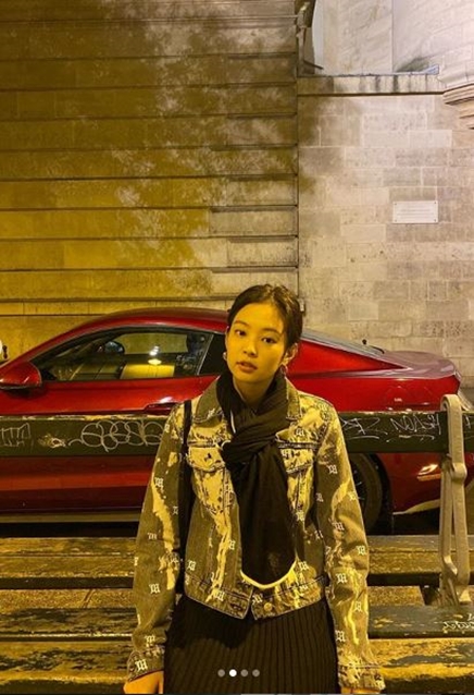 BLACKPINK Jenny Kim shows off her beautiful looksHe posted several photos on Instagram on the 13th, which he took on foreign night streets.Jenny Kim has also caught the eye with her shimmering beautiful looks on a dark night.Meanwhile, BLACKPINK, which includes Jenny Kim, recently completed her first world tour with 32 performances in 23 cities around the world.