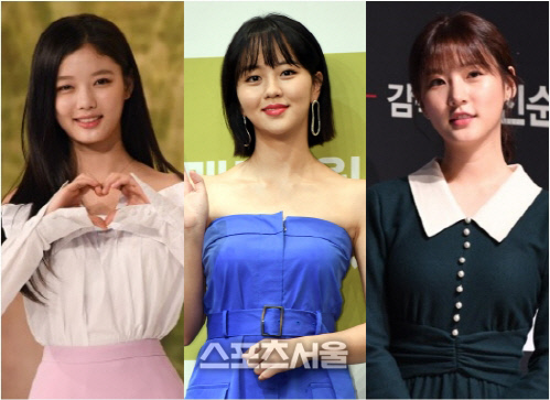 The three have grown into the attention of the public in the modifier of National Sister with their outstanding acting skills and cute appearance since the childhood Actors.Kim Yoo-jung and Kim So-hyun, who starred together in MBCs Sunshine Moon, and Kim Sae-ron, who heard acting genius in the movie The Man from the Man, added to the publics fun of watching.All three of them are now adults, and they have passed the task of naturally passing on as adult Actors, the homework of child Actors.In conclusion, the title of Good-grown Childhood is now in common. It is showing its prominence in drama and entertainment and is feverly in the house theater.Kim So-hyun received a passing score last year when he was 20 years old, challenging the full-fledged Roco genre with KBS2 Radio Romance.Since then, she has been emerging as a romance goddess through the Netflix drama If You Like It, and KBS2s Chosun Rocco - Mungdujeon (hereinafter referred to as Mungdujeon).In particular, the current show, Nongdujeon, is a rough-headed parasitic Dongdongju living in the village next to the village of Guabu.For this role, I cut short the trademark long straight hair. It is a glimpse of the will for the work and character.Jang Dong-yoon (played by Jeon Mung-du), who appears as a woman man, also causes a smile with a tit-for-tat chemistry.Kim Sae-ron, who became a 20-year-old this year, is challenging through various genres.Kim Sae-ron, who has been active in movies rather than dramas since the Witches Watch in 2016, has also been expanding his spectrum by appearing in web dramas and full-length dramas since this year.In addition, he was surprised to appear in the popular youth roco, Love Playlist Season 4 (hereinafter referred to as Yeonfly 4) to erase the intense child image.Kim Sae-ron was enough to become a hot topic just because Kim Sae-ron was cast in the drama where the new artists appeared mainly. Kim Sae-ron got sympathy from many people as a college student who was unrequited in the drama but could not reveal his heart.In addition, TV Chosun Leverage: Fraud Manipulators, which was first broadcast on the 13th, will turn into a four-dimensional thief from the Taereung Athletic Village and show his martial arts skills.Previously, Channel A Urban Fisherman showed off his unexpected fishing skills.Finally, Kim Yoo-jung showed off Yoon Gyun-sang and Roco Chemi at JTBCs Clean Up Hot (hereinafter referred to as Il-Cheong) last year.Although the drama production became unclear as the activity was stopped for health reasons at the beginning of shooting, Kim Yoo-jung started to shoot again after a rapid recovery due to his responsibility for the work.Since then, Kim Yoo-jung has appeared in entertainment rather than drama, and is showing charm of reversal.Through Lifetimes web entertainment Harp Holiday, we are meeting with viewers with gelato Alba in Italy and local experience.21-year-old Kim Yoo-jungs real life and acting activities from his childhood have added fun to his new Top Model other than his acting experience.Also, the movie The 8th Night, which is scheduled to open next year, will Top Model the mystery thriller.The main characters of 3 Kim started together as child Actors, but after becoming adults, they are not the children of someone, but they are growing up as the first Kim Yoo-jung, Kim So-hyun, and Kim Sae-ron, not the second Han Ji-min and the second Han Gain, such as performing arts that convey their story without help.In particular, it was called 3 Kim connecting Tae Hye-ji (Tae Hee, Hye-kyo, Ji-hyun), but it was burdensome, but it is continuing the title of Good-grown Child without shaking.In addition, it is not urgent to make a sudden big change, but it is slowly pioneering their territory, so it is expected that the future of 3 Kim will be more.In the past, it was hard for child Actors to continue their childhood reputations after growing up as adults, said an industry source.Many Actors were child-suffering even after they became adults because of their strong child image. The study of child-suffering Actors was also a problem.But now home schooling is taking its place, and the school is also considering it, and an environment is being created that can grow well. The three people who have grown up together in the same period, Kim Yoo-jung, Kim So-hyun and Kim Sae-ron, are exchanging good stimulation and synergy and becoming a model for other child Actors.