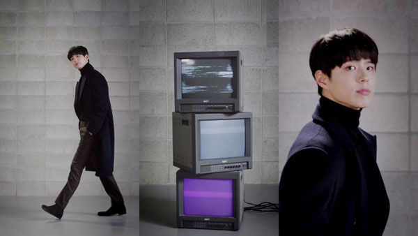 Actor Park Bo-gum has emanated an Inspector George Gently charm through the video.On the 14th, volume Contemporary brand TNGT (Tiangiti), which is being developed in LF (CEO: Oh Kyu-sik), released Coat video with Park Bo-gum.Park Bo-gum in the video showed FW look that matches long coat with black turtleneck, and focused on those who showed superior physical with basic items.Especially, it gave a sense of unity with simple monotone items and doubled the chic mood.The Coat worn by Park Bo-gum is a 19FW product from TNGT, which is easy to use as a daily outer because it suits casual look and suit.Meanwhile, Park Bo-gum will meet with the audience through the film Seobok (Gase).Written by Park Ji-ae Photos by Fashion WebzineActor Park Bo-gum has released an Inspector George Gently appeal through the video. On the 14th, the volume Contemporary brand TNGT (Tiangiti) developed by LF (CEO: Oh Kyu-sik) released a Coat video with Park Bo-gum.