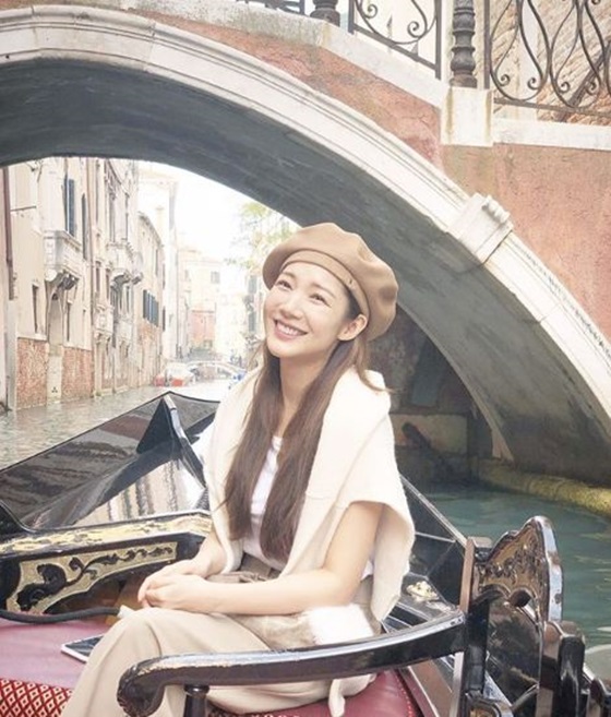 Actor Park Min-young shows off her pretty look in beretPark Min-young posted a picture on his Instagram on the 14th.Park Min-young in the public photo is wearing a brown beret and smiling brightly.The netizens who watched the photos are responding such as It is so beautiful, Everyday is more than anger and Happy time.Park Min-young played the main character Sung Duk-mi in the TVN drama Her Privacy which last May.