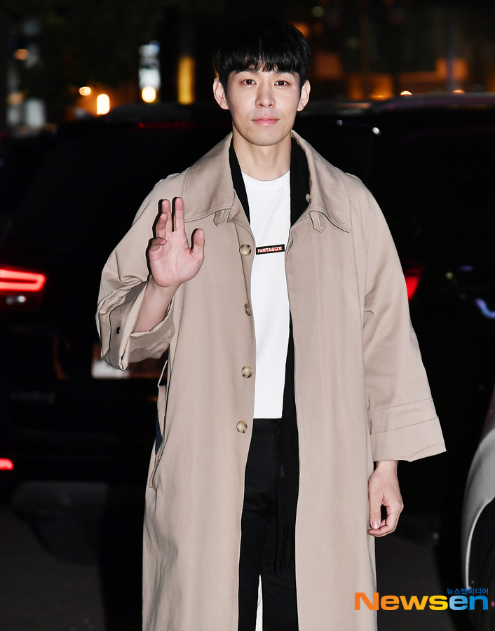 김사권 '종방연 패션은 멋스럽게~'[포토엔HD]