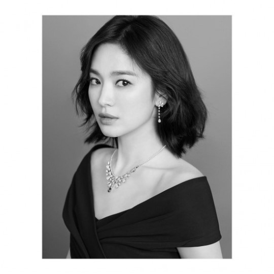 Shome (CHAUMET) Korea has revealed the cancellation of the photocall event of brand model Song Hye-kyo and related official announce.Shome Korea said on the afternoon of the 17th, I thought that the mourning we can express in the sad Vivo was canceling the personal photo call event attended by the brand ambassador.Song Hye-kyo will attend the informal internal event this evening, which was planned with the canceled official photo call event, he added.Shome Korea said that it did not properly convey the cancellation of the photo call event, and Song Hye-kyo said that the unofficial event scheduled for today will be digested.The following are the specialization of Shome Korea Official AnnounceFirst of all, I would like to express my understanding about the part that urgently delivered Cancellation of official photo call event yesterday.We thought that the mourning that we can express in the sad Vivo was canceling the personal photo call event attended by the brand ambassador,Please understand the confusion caused by the delay in the situation due to the time difference with France headquarters.The unofficial internal event, which was planned with the canceled official photocall event, will be attended by Shome Global Executives from France and Hong Kong, and Shome APAC Ambassador Song Hye-kyo.Photo Source: eNEWS DB