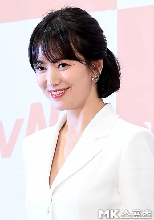 Shome (CHAUMET) Korea has delivered an official announcement about the cancellation of the photocall event for brand model Song Hye-kyo.We thought that the mourning we can express in the unfortunate Vivo was canceling the personal photocall event that the brand ambassador attended, Shome Korea said on the afternoon of the 17th.Song Hye-kyo will be attending an informal internal event this evening, which was planned with the canceled official photo call event, he added.Next, specializing in Shome Korea Official AnnouncementFirst of all, I would like to express my understanding again about the part that urgently delivered Cancel the official photo call event yesterday.I thought that the mourning we can express in the sad Vivo was canceling the personal photo call event attended by the brand ambassador, and I would like to ask you to understand the confusion caused by the delay in the situation due to the time difference with France headquarters.The unofficial internal event, which was planned with the canceled official photocall event, will be attended by Shome Global Executives from France and Hong Kong, and Shome APAC Ambassador Song Hye-kyo./