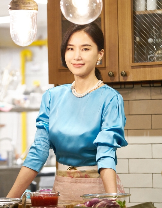 <p>‘Elegant home(家)’ Im Soo-hyang - Lee Jang-woo - BAE Jong-OK - this novel - Kim Jin Woo - a-ball Express very gratitude filled sense of ‘the kind of giving I was.</p><p>MBN - dry-max number of items in the KBS Drama Special ‘the elegant family(家)’(extreme right on immigration / rendering for withdrawal, land use / production Samhwa networks)the last 15 times the viewership MBN 8. 0%(Nielsen Korea pay TV households on a nationwide basis), dry-Max 0. 9%(Nielsen Korea pay TV households national standard)to 8. Reach 9%, and 4 consecutive weeks Wednesday night terrestrial - comprehensive comprehensive hours 1 ranked. Moreover, MBN since the KBS Drama Special - rain KBS Drama Special Division, the sum of the highest viewership to record data related to the soil was.</p><p>What is more Im-Soo-hyang - Lee Jang-woo - BAE Jong-OK - this novel - Kim Jin Woo - a-ball Express as an ‘elegant family(家)’ the 10 17 16 last broadcast right in the heart contains full of ‘the kind of giving I was. First, the bad and the beautiful tycoon who inherited her seat us, taking the role of ‘General use’and the line was Im Soo-hyang is “together with your viewers, hot summer and autumn, as sent to the Bishop, staff, seniors and colleagues with thanks for”saying “this work is learned through valuable experience as more of a good smoke show I would try. Once again thank”and I was.</p><p>Money than people first West Yun also taking the role of a warm and soft aura as ‘the human beauty hot rolled’finish for Lee Jang-woo is a “good plane and land until the hustle and enjoyable trip to mood”and “long be remembered work is the same. Expectations of success are so passionately in love with you viewers thank”the opportunity to confide in me.</p><p>South Korea to hold sway MC group king maker for the Empire, taking the role of viewers of the heart rate increase ‘one still’ BAE Jong-OK is “KBS Drama Special is always a beginning and an end, but this KBS Drama Special the particular a lot of works”and “everyone is 200%of the performance for the end on the wonderful work of birth was. Whats more than love you people thank”the Board said.</p><p>Inferiority was under the MC family, the eldest of all pet water station to take a high degree of ‘psychological enrichment rolled’to unfold this novel is “cry to laugh it up with the character to how full to good people”did “but the wonderful Screenplay, Best Directing, colleagues, than what viewers of the receiving end were able. Much love Thank you so much, Boy,”the joy expressed.</p><p>Transgender tycoon car to the South of the is not easy all the pet-level role to a subtle and delicate ‘fine acting’completed with Kim that “a person born of love and pain in a focused, daily war like a lived human, he To wanted to”be “with your staff people, colleagues, writers, sir, and I researched all the pet class to implement to help your Bishop grateful,”he added.</p><p>Blood said that the tycoon is living in you had to MC, because the daughter-in-law back to the picture, taking the role you and the children grief ‘fleeting glances’as it was a public expression that “the Bishops leadership, the unique material, is over-one more for the moment, this KBS Drama Special is not watched KBS Drama Special will be sure you said”a few days “love to, thank you to”the end of history book was.</p><p>Production company Samhwa Networks side “from the first page to the last page of everyone to the prepared and, was taken, and had been postponed”and “Horn of your strength into the most is ‘End Page’in any period is to be written, but until the end of the much anticipated hope,”and was</p>