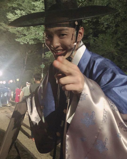 <p>Actor Kim Min-jae with JTBC on the drama, the Joseon marriage counseling place Flower per the shooting scene was revealed.</p><p>Kim Min-jae is 10 17, their Instagram in the Flower perthis post with pictures showing.</p><p>In the picture, shade wrote Kim Min-jae of all our won. Kim Min-jae the camera towards a brighter smile and. Kim Min-jae of heart-warming visuals and a playful expression into it.</p><p>Kim Min-jae have starred in the shipbuilding marriage counseling place Flower perIs every Monday, Tuesday 9: 30pm broadcast</p>