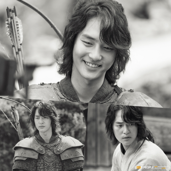 Actor Yang Se-jongs honey-dropping eyes and beautiful Smile were released behind-the-scenes photos.Yang Se-jong is currently in the midst of a safe speech in the JTBC gilt drama My Country, where he throws his life to protect his beliefs in a sad fate.Yang Se-jong in the behind-the-scenes photo released on the 18th captures his gaze with beautiful Smile and honey-dropping eyes.Yang Se-jong, who makes the house theater heartbreaking with the charisma of the drama, reveals a sad feeling line in the behind-the-scenes photos.Yang Se-jongs cool visuals and a behind-the-scenes photo of the sad fate of Seo-hui attracts attention.Yang Se-jong has been well received by viewers for his emotional performance and explosive feat as a warrior in My Country every time.Through this work, he has been able to perform a heavy historical drama and has become an actor without any limitations of characters.The JTBC gilt drama My Country, which is loved by its exciting story and Yang Se-jongs hot performance, is broadcast every Friday and Saturday at 10:50 pm.