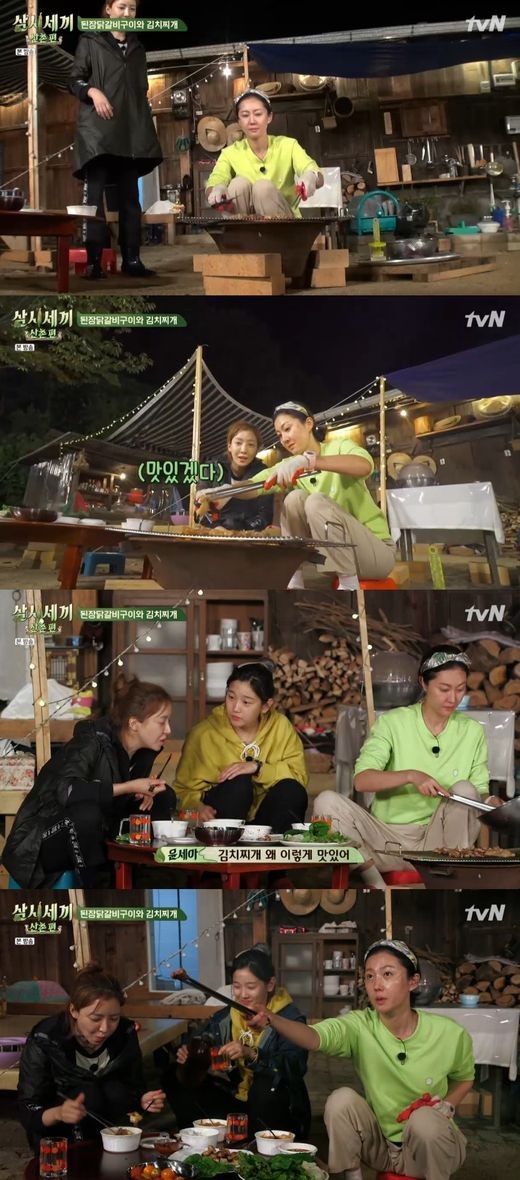 The happiness of Sekisui, which is made and tasted together, has come down the convenience of the mountain village of Three Meals a Day, a healing entertainment.On TVN Three Meals a Day - Mountain Village, which was broadcast on the 18th, the last mountain village life of Yeom Jung-ah, Yoon Se-ah Park So-dam, was released.Leaving her last guest, Park Seo-joon, the three women in the mountain village expressed complex feelings.Park So-dam said, It feels like sending a army, and Yoon Se-ah said, It is strange.All three of you are very excited, Park Seo-joon said, and it was very funny. I think I took a drama called The Earning Diary.Even after Park Seo-joon left, the fire in the three-house did not go out; the three women moved diligently to boil the broth and groom the chicken.In the hard work of dismantling, he said, Who asked for chicken ribs? Is it me? I did not know this?The last evening of the Sekisui House is a miso chicken rib grilled and kimchi stew, and three women showed off a storm food on a generous table with a ssam.Especially, he said, This should be solved and eaten.Ive become a chef for a while, but now Im just getting a meal, and I think I can do any menu, Yeom said.I think this broadcast has been a special occasion. To challenge without fear. Its because my brothers believe it.Im grateful to the two of you, Park So-dam said. When you come here, you laugh more than usual.Lets eat something delicious in Seoul, he laughed.The last meal on the mountain village is steamed pork ribs and bizi stew. With a savory scorched rice, a bowl is fast.After the meal, Yeom Jeong-ahs last challenge followed: In the match against Na Young-seok PD, who had the dishes, Yeom Jung-ah won the finale with a wonderful victory.I am boxing like this, said Yeom Jung-a.After finishing the three-month mountain village life, Yeom Jeong-ah said, It was so good that everyone ate delicious food. I think it will be remembered as a happy time.Its been three months, already, said Yoon Se-ah, and the time is really fast. Park So-dam was so pretty, so pampered and cared for me, and Yeom Jeong-ah was as good as he always was.It was possible because it was us.I think Ill remember the moments when we were eating together. Put down a lot, get the strength, laugh, and go.I am so happy that I can run again with this energy. The mountain village left alone again raised the expectation of Season 2 with a blue bud.