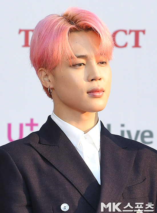 BTS Jimin topped the Boy Groups personal brand reputation.Boy Group Personal Brand Reputation In October 2019, Big Data Analysis was analyzed in the order of BTS Jimin 2nd place EXO Baekhyun 3rd place BTS V.Korean Corporate Reputation RAND Corporation extracted 115.617741 brand big data of 565 individual Boi Group individuals from September 17, 2019 to October 18, 2019 to analyze big data of Boi Groups personal brand reputation. It was created with consumer behavior analysis of individual Boi Group brands. I analyzed JiSoooooo.Compared to the 110,265,368 big data of the Boy Groups personal brand reputation in September 2019, it increased by 4.85%.Brand reputation JJiSoooooo is an indicator created by brand big data analysis by finding out that consumers online habits have a great impact on brand consumption.Through the analysis of the Boy Group personal brand reputation, it is possible to measure the positive evaluation of the boy group personal brand, media interest, and consumer interest and communication.The analysis of the brand reputation of the boy group included the analysis of brand value evaluation that measured brand influence and the qualitative evaluation of the brand reputation monitor.In October 2019, the 30th place in the Boy Groups personal brand reputation was BTS Jimin, EXO Baekhyun, BTS V, BTS Jungkook, EXO Kai, SHINee Lee Tae-min, NCT Taeyong, BTS Jay Hop, NCT Mark, BTS RM, AB6IX Lee Dae-hui, EXO Suho , Super Junior Eunhyuk, NCT Ten, AB6IX Park Woo-jin, Super Junior Leeteuk, Super Junior Shindong, BTS Suga, Super Junior Dong-Hae, AB6IX Lim Young-min, BTS Jin, TVXQ Yunho, TVXQ Chang Min, AB6IX Kim Dong-Hyun, Super Junior Cho Kyuhyun, AB6IX Jeon Woong, Super Junior Hee Chul, GOT7 Jinyoung, EXO Sehun were analyzed in order.The brand of BTS Jimin was analyzed as JJiSoooooo 877,5142 with participation JJiSoooooo 983,399 Media JJiSoooooo 1576,236 Communication JiSooooo 3039,360 CommunityJJiSoooooo 3.175,567.Compared with the brand reputation JiSooooo 863,7327 in September 2019, it rose 1.60%.Second, EXO Baekhyun brand was analyzed as JJiSoooooo 479,4154 with participation JJiSoooooo 711,1845 Media JJiSoooooo 229,2972 Communication JJiSoooooo 792,201 CommunityJJiSoooooo 997,136.Compared with the brand reputation JiSooooo 308555 in September 2019, it rose 55.63%.Third, the BTS V brand was analyzed as the brand reputation JJiSoooooo 461,969 with participation JJiSoooooo 814,861 Media JJiSoooooo 112,8066 Communication JJiSoooooo 1282,852 CommunityJJiSoooooo 139,393.Compared with the brand reputation JiSooooo 638,836 in September 2019, it fell 27.60%.In October 2019, the Boy Groups personal brand reputation analysis showed that the BTS Jimin brand ranked first.Analysis of the Boy Groups personal brand category showed a 4.85% increase compared to 110,265,368 big data of the Boy Groups personal brand reputation in September 2019.According to the detailed analysis, brand consumption fell 47.20%, brand issues rose 62.47%, brand communication fell 24.51%, and brand spread fell 7.31%. The BTS Jimin brand, which ranked first in the Boy Groups personal brand reputation, showed a high level of Love, Thank you, Congratulations in the link analysis, and Birthday, Ami, Fandom was analyzed highly in the keyword analysis.In the positive ratio analysis, the positive ratio was 83.70%. In October 2019, the top 100 brands in the Boy Groups personal brand reputation include BTS Jimin, EXO Baekhyun, BTS V, BTS Jungkook, EXO Kai, SHINee Lee Tae-min, NCT Taeyong, BTS Jayhop, NCT Mark, BTS RM, AB6IX Lee Dae-hui, EXO Suho , Super Junior Eunhyuk, NCT Ten, AB6IX Park Woo-jin, Super Junior Leeteuk, Super Junior Shindong, BTS Suga, Super Junior Dong-Hae, AB6IX Lim Young-min, BTS Jin, TVXQ Yunho, TVXQ Chang Min, AB6IX Kim Dong-Hyun, Super Junior Cho Kyuhyun, AB6IX Jeon Woong, Super Junior Hee Chul, GOT7 Jinyoung, EXO Sehun, NUEST Minhyun, SF9 Roon, Astro Cha Eunwoo, EXO Chan Yeol, NUEST JR, SHINee Minho, NUEST Baekho, EXO Siu Min, NUEST Ren, Seventeen Jun, BtoB Lim Hyun Sik, Infinite Lee Sung Yeol, SHINee Onew, Seventeen Mingyu, FT Island Lee Hong Ki, Super Junior Rye Wook, NUEST Aron, Monstar X Minhyuk, Bigton Choi Byeongchan, VIXX Ken, VIXX En, Infinite Kim Sung Kyu, The Boyz Now, Seventeen Uji, Seventeen Jung Han, Seventeen Seung Kwan, Super Junior Ye Sung, Monstar X IM, WINNER Song Min Ho, Super Junior Siwon, Block B Pio, WINNER Kim Jin Woo, Se Eventeen Hoshi, Seventeen Wonwoo, BtoB Breeding, VIXX Ravi, Shinhwa Advance, NCT Reproduction, B1A4 Baro, B1A4 Mountains, Seventeen Escoops, Block B Zico, Monstar X One, The Boyz Younghoon, Monstar Xianu, EXO Dio, Infinite El, Monstar Juheon, StrayKids Bang Chan, Shinhwa Kim Dong-wan, BtoB Seo Eun-kwang, Seventeen Vernon, BtoB Jung Il-hoon, FT Island Choi Min-hwan, NCT Lucas, Seventeen Dogyeom, NCT Jaemin, The Boyz New, Seventeen Joshua, WINNER Lee Seung-hoon, WINNER Kang Seung-hwan Yoon, Shinhwa Andy, SF9 Chanhee, BtoB Pniel, Bigton Sustain Bin, EXO Lay, Seventeen Dino, StrayKids Felix, Pentagon Hui, Monstar X Kihyun.