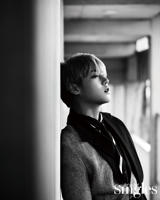 Fashion magazine Singles released the autumn sensibility picture of Singer and Actor Park Jihoon, which was redecorating the cover of the November issue after the cover of the March issue.In the picture released on October 20, Park Jihoon is the back door that attracted the admiration of the field staff with a deeper eye and a visual that captures the girls heart.Park Jihoon, who has been energizing the drama as an Image consultant High pool water in JTBC Drama Chosun Hall of Fame, which has been well received by viewers since its first broadcast in September, said, I thought I would like to do my best if I take on any work, I was so happy to go to the shooting scene because the sum was really good. In particular, in this work, Park Jihoon has acted as an attractive rich high pool water station. In fact, High pool water and Park Jihoon have no intersection at all.I think I tried harder, especially when I was not as charming as Youngsu, and I used to imagine what had happened to him, drawing a character called High Pool Water.I have been analyzing what kind of trauma he has, what he likes and dislikes from the heart of the spirit, he said.Park Jihoon, who has repeatedly repeated Top Model until he became an idol and actor, starting with Mnet Produce 101 season 2, said, I do not intend to give up because I failed.I want to repeat as many Top Model and experiences as possible without fear of failure.I think it will be a stepping stone to grow by feeling these things like failure or success in it. As for what other works I want to do as an actor, I am not yet experienced to call the work Choices.I would like to try hard if any work is given to me.  I still want to play the role of high school student and act.I want to express my youthful youth. hwang hye-jin