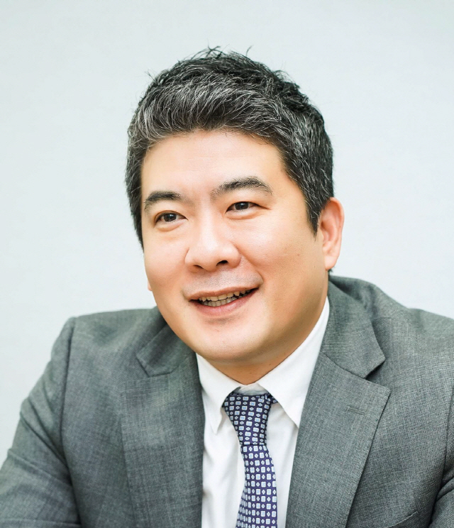 디렉터 이미지