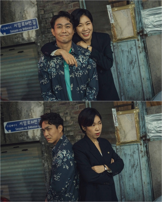 Celadian flower around Super fun and chewy adding sweet saliva Oh Jeong-se X Oh Jung-se and Yeom Hye-rans couple chemistry are adding fun and tension to camellia flower.The appearance of Gyu-tae (Oh Jeong-se), who misrepresents Needs as Riz and Yu Man-dong as Yu Man-bu-dong in KBS 2TV drama Around the Time of Camellia Flowers (played by Lim Sang-chun/directed by Cha Young-hoon and Kang Min-kyung), and Ja-young (Yum Hye-ran), who hates it and blows fact bombing, is a person who tries to catch up the reason for the remorse The poorness of the spirit of not being seen with the young is adding to the tension that the heart becomes chewy.He is a big boss, and he is doing all the arrogance outside, but when he stands in front of his wife Hong video, who is an intellectual charisma explosion, he puts his body and mind on it.The more inferior his wife was, the more he went out and shoveled.The words I respect you were flattered by the respect of the scent (Son Dambi), which was just heard by the thirsty rule.I did not lie well, and King Sejong had the ability to speak the language, but I said, It was good that Noh Gyu-tae, who was caught in the inside unlike me who does not reveal anything, was cool.But when the white tooth did not deceive Wind, Furious boiled up.When she gave her a 100-millimeter eye cream and gave her a 20-millimeter gift, she was pushed up, but she was out of the house.So the self-defense entered the collection of evidence of Furious, and the discipline was put into a poor defense operation to avoid being caught, and the hand was sweated.However, Gyu-tae had no remission to be suffered by Hong video, a divorce lawyer who specializes in collecting evidence of a spouse.Unlike the whereabouts of 100 milliliter eye cream, the card statement with all of his spending status, and the words that he had been to the house, he was wearing sunglasses, a face full of sunscreen marks, and CCTV in front of the motel counter.The intricate rule of law caught all these circumstances in which Wind was suspected.Her pride, which was not aware of the heart of the self-help that was full of money in this way, and her self-esteem, which was in the way of passing rice down her throat and sleeping comfortably, collapsed.Finally, the self-help that found the object of Wind.He poured water into the footbath, and he did not care about the coughing to leave the world, saying, I almost killed you if you did not mind.I did not express it, but since I had been in the school of mathematics in the past, I liked the rules, so Furious did not know it would be easy to collect.She also told her mother (the nationals) about her husbands Wind, and she also issued a cold warning saying, I do not think my husband will be released to a legitimate level.The sweet and bloody love that seems to walk on their ice sheets and what the end of the war will be, the heart is chewy and expectationemigration site