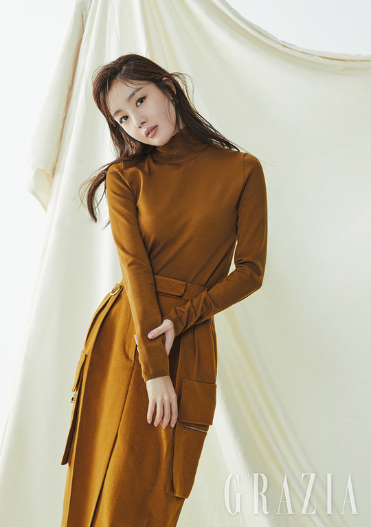 <p>Han Sunhwa go to their status exposed.</p><p>Drama Save Me 2in the Amsterdam station with impressive Acting to unfold the actor Han Sunhwa with fashion magazine Maria Grazia Cucinotta 11 October number of the pictorial decorations.</p><p>Maria Grazia Cucinotta in an interview with the actor step into growing her sincere story could be. Acting if you start in the change they asked what is the question “when you are young than I long afford to be responsible with homework there is a lot of worries was. Watchful that there were so more carefully developed. Such inner change, thanks to the Mature feeling,”he said.</p><p>Or X1 as active brother For you to feel about the “Too Proud to. Now just start to tell your brother sister or the presence of potentially stumbling, even if you should think on the tee I try not to were. Brother themselves a this day I look back at the cheering and encouragement was a”few days “a face white and hard to near each other as resembles. It subtract all different,”he said.</p><p>Meanwhile, Han Sunhwa recently, the independent film appearances and the upcoming shoot on the stone is expected to. Her pictorial and interview Maria Grazia Cucinotta magazine 11 June meet in May</p>