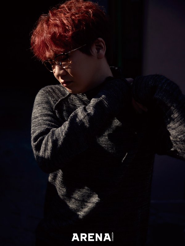 On October 10, Nels picture, which released his eighth full-length album, Colors in Black, was released.It is a concept picture that shows the everyday appearance of the Nel members, and I caught a shaded Nel in the autumn sun in Itaewon alley.In the Interview, Kim Jong-wan said that this album planned a completely dark concept on the theme of black, but it was a positive color with positive energy by working on songs and recording in Thailand.He also expressed his expectation for the 20th anniversary of the formation and the year-end performance.Nels Interviews with the pictures can be found in the November issue of Arena Homme Plus.Photo Arena Homme Plus