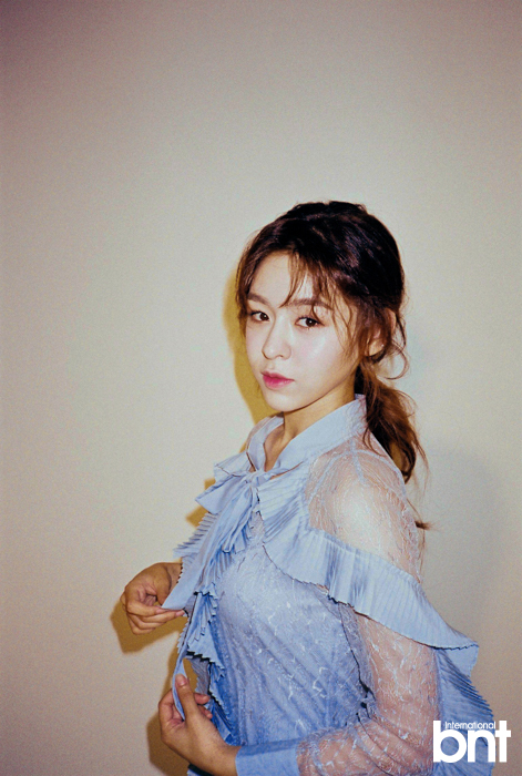 A picture of the singer Monica has been released.In a recent interview with bnt and the photo shoot, Monica introduced the title song 29 of the comeback album 29 which came out in a year and said it was based on the actual farewell experience.In fact, I got a call from my ex-boyfriend. He said it was so good.I do not contact you after I break up, but I think I have delivered a message through the song. Where do I get my musical inspiration?He refers to Gianti, Cold, and Crew-special Star, saying, I listen to a lot of songs from people who are musically strong and get inspiration. The artist who wants to work with is also a Crew-special star.I just posted a cover video on YouTube with a single album, and I was grateful for the English language. I want to get a feature later. Monica started her life as an Idol producer by singing and being cast in an agency during school festivals.After asking if Monica wanted to give up that she had spent eight years in the Idol producer period, she said, I was happy and happy when I was singing.Monica, who appeared on MBC Masked Wang and became a hot topic, said, I have not forgotten that Kim Gura told me that I was beautiful.But he said, Its so beautiful. I would like to go to MBC Radio Star and say thank you later. Also, KBS 2TV Happy Together 3 appeared at the time of recalling, Yoo Jae-Suk, Park Myung-soo, and Jo Se-ho acknowledged that I was funny.Since then, I accidentally played Yoo Jae-Suk at the wedding ceremony and asked me to know me and said, Nika, its been a long time.It was really in Memory to remember like this. Monica, who speaks five languages ​​from English language to German, Japanese, French and Korean, said, I want to go abroad and communicate with my fans. I aim to become a recognized The Artist.