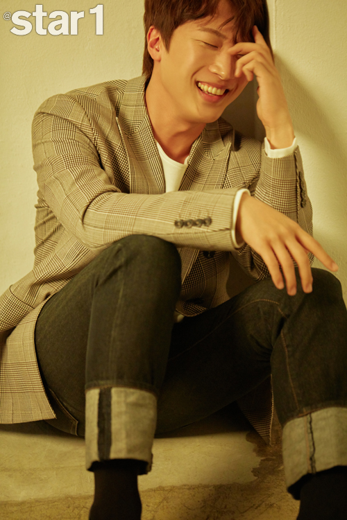 Actor MJ, who announced his face as Min Joon, manager in the JTBC drama Melloga Constitution, conducted his first photo shoot with the Star & Style Magazine At Style in the November issue.MJ in the picture showed a soft and sweet smile and a light charm.MJ, who has been involved with director Lee Byung-hun in a web drama called Positive constitution in 2016, co-worked with director Lee Byung-hun in this drama.MJ, who was the motto of Nogalong as manager Min Joon in Meloga Constitution, conducted an Acting study by watching MBCs Point of Potential Interference for natural manager Acting.MJ dreamed of becoming an actor because of his mother who majored in Korean dance.MJ, who had been playing baseball for six years from the fourth grade of elementary school before setting his career as an Acting, was relieved of his injuries.Since then, he has entered the film department of Sejong University and started his acting in earnest.During his obscurity, he went to audition for an independent movie and said he was crazy from surrogate driving to grilling meat, and dolls.When asked about the actual style of MJs love, like the contents of Melloga Constitution, which contains various love, he replied, It resembles Min Joon, who was the role in the role.Especially when I was a child, I was more comfortable giving than being loved.at style offer