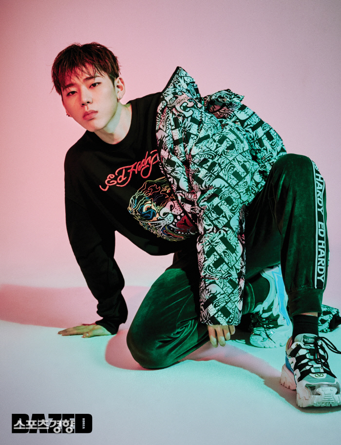 Debut Singer Zico, who released his first Regular album, showed a variety of charms in fashion magazines.Zico, who released Thinking Part.1, half of his first Regular album in nine years, showed off his colorful charm in this picture as a full-fledged artist who has become prominent as Idol, rapper and producer.He was impressed by his casual wear, active appearance, and suit-like costume.Zico continued his story plainly in the interview that followed.If the previous goal was King, I want to be The Ides of March, he said, adding that he expressed his aspirations as a representative of KOZ Entertainment.If the first part was a big idea, the second part would be a more detailed expression, he said of the new album.In the pictorial, Zico wore the products of the fashion brand Ed Hardy, which can be found at Lotte Department Stores headquarters, Shinsegae Duty Free Shops Myeongdong branch, HDC Shilla Duty Free Shop, and Duta Duty Free Shop.Zicos interviews with the pictures can be seen on the website of the fashion magazine Daysed Korea, Instagram and YouTube.
