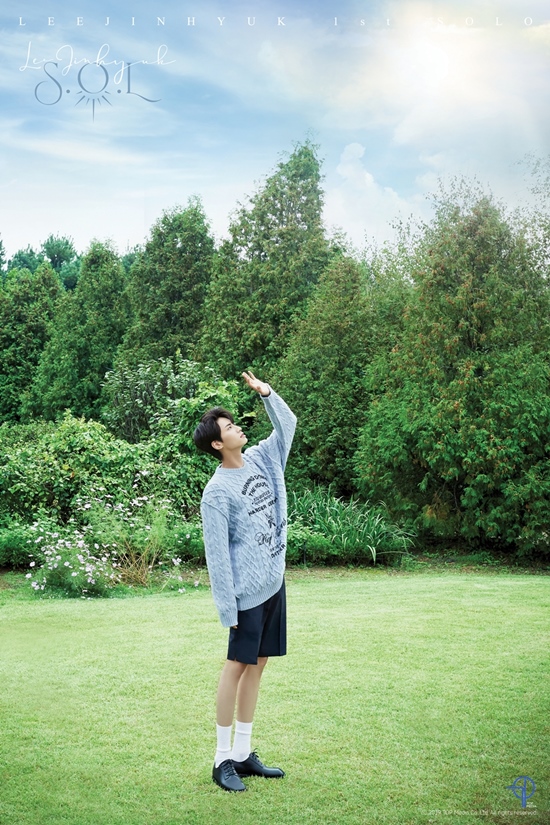 An official photo Pure version of Lee Jin-hyuk has been released.On the 22nd, Lee Jin-hyuk announced on the official SNS channel that LEEJINHYUK 1st SOLO ALBUM S.O.L OFFICIAL PHOTO (PURE ver.)In the photo, Lee Jin-hyuk, who is looking at the sky in the blue forest, was shown.In addition, Lee Jin-hyuk, who reached for the sky toward the intense Sun and Sun, also portrayed a refreshing atmosphere.Lee Jin-hyuk, who entered the countdown on the 18th, released a concept photo on the 21st, and the concept photo of two Lee Jin-hyuk between the mirrors was attracted to the fans attention.Lee Jin-hyuk, who made headlines for the release of his first solo album S.O.L., has shown a clean and clean image through his official photo released on the day, and expectations are growing for Lee Jin-hyuk to show a new look through S.O.L.Meanwhile, Lee Jin-hyuks first solo album S.O.L will be released on and off on November 4th and will start full-scale activities starting with the showcase on the same day.Photo = thiopy media