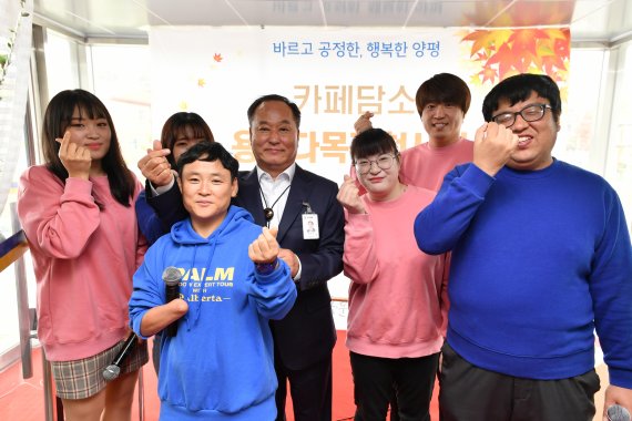 담소와돈 이미지