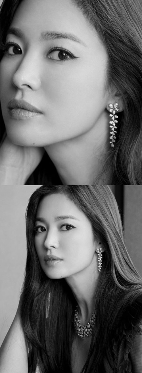 Actor Song Hye-kyo has released a black and white photo full of arrogant.Song Hye-kyo posted a picture of his recent filming on his instagram on the 24th.In the open photo, Song Hye-kyo is wearing simple yet colorful accessories and boasts shining beauty.I completed the arrogant with a combination of smokey makeup and black and white photographs.Meanwhile, Song Hye-kyo is reviewing the movie Anna as his next film.