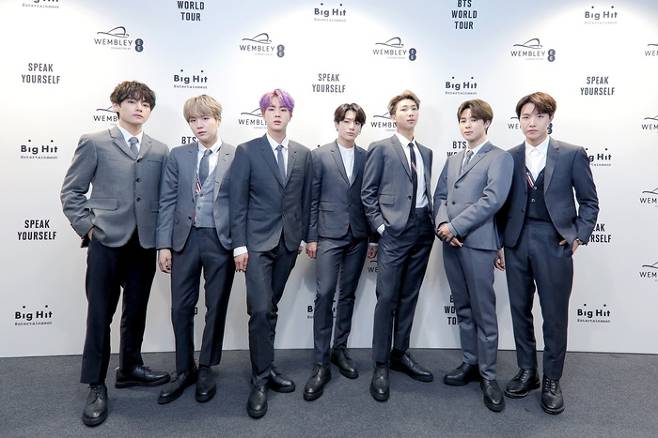 Group BTS ranked first in the Idol group 100 brands.The Big Data analysis of Idol group 100 brands in October 2019 was analyzed in the order of EXO, the second largest BTS (Girlssssss) children.For the analysis of Big Data, the Korean companys RAND Corporation extracted 137,483,547 Idol group brands from September 24 to October 25, 2019 to analyze the Idol group brand reputation, and then the consumers participation in the Idol groups top 100 brands: JiSooooo, MediaJiSoooo, Communication JiSooooo, CommunityJiJi The brand reputation JiSooooo was analyzed by Soo.Compared with the Idol groups top 100 brands Big Data 142,702,697 in September 2019, it was down 3.66%.Brand reputation JiSooooo is an indicator created by brand Big Data analysis by finding out that consumers online habits have a great impact on brand consumption.Through the analysis of the Idol group 100 brand reputation, it is possible to measure the positive evaluation of the idol group 100 brands, media interest, and consumer interest and communication.It also included evaluations of 100 brand-name editors.The top 30 Idol group 100 brand reputations in October 2019 include BTS, (Girlssssss) kids, EXO, MAMAMOO, Black Pink, Eyes One, Girlssssss Generation, TWICE, REDVelvet, Super Junior, Omai Girlsssss, NUEST, LovelyLeeds, Seventeen, Hotshot, GFri The analysis was conducted in the order of end, WINNER, T-ara, SHINee, f(x), ITZY, Astro, AB6IX, Apink, NCT, AOA, Dreamcatcher, April, WJSN, Beasts of the Southern Wild.1st, BTS (RM, Sugar, Jean, Jayhop, Jimin, Bue, and Political) brands became participatory JiSooooo 2,741,640 MediaJiSooooo 1,814,401 Communication JiSooooo 4,129,489 CommunityJiSooooo 5,278,402, brand reputation JiSooooo 13,963, It was analyzed as 932.Compared with the brand reputation JiSoooo 11,902,265 in September 2019, it rose 17.32%.Second, the brand of (Girlsssss) children (Soyeon, Miyeon, Minni, Sujin, Wugi, Shuhwa) was analyzed as JiSooooo 8,778,454 as the participating JiSooooo 290,752 media JiSooooo 617,125 communication JiSooooo 3,915,870 CommunityJiSooooo 3,954,707 ...Compared with the brand reputation JiSoooo 3,768,632 in September 2019, it rose 132.93%.Third, EXO (Suho, Siumin, Baekhyun, Chen, Lay, Dio, Chanyeol, Kai, Sehun) brands became JiSooooo 231,000 media JiSooooo 1,469,891 communication JiSooooo 1,805,293 CommunityJiSooooo 1,269,126 and brand reputation JiSooooo 4, It was analyzed as 775,310.Compared with the brand reputation JiSoooo 4,251,165 in September 2019, it rose 12.33%.The fourth place, MAMAMOO (Sola, Moonbyeol, Wheein, Hwasa) brand was analyzed as JiSooooo 4,384,254,254 media JiSooooo communication JiSooooo 1,582,517 CommunityJiSooooo 1,776,637 and brand reputation JiSooooo 4,384,254.Compared with the brand reputation JiSooooo 5,285,411 in September 2019, it fell 17.05%.The brand of Black Pink (JiSooooo, Jenny, Rose, Lisa) was analyzed as JiSooooo 4,322,480 with participation JiSooooo 376,640 media JiSooooo 704,573 communication JiSooooo 1,633,760 CommunityJiSooooo 1,607,507.Compared with the brand reputation JiSooooo 4,883,604 in September 2019, it fell 11.49%.In October 2019, BTS brands ranked first in the Idol groups top 100 brand reputation rankings, said Koo Chang-hwan, director of RAND Corporation.Compared with the Idol groups top 100 brands Big Data 142,702,697 in September 2019, it was down 3.66%.According to the detailed analysis, brand consumption rose 6.23%, brand issue fell 22.16%, brand communication rose 0.29%, and brand spread rose 7.80%.The positive rate analysis for the Idol group was 56.99%, up 8.79% from 48.20% in September. The BTS brand, which ranked first in the Idol group 100 brand reputation in October 2019, showed high scores in Love, Beautiful, Impressive in the link analysis, and Jimin, Jay Hop, Birthday in the keyword analysis.In the analysis of the positive ratio, the positive ratio was 76.55%. The top 100 Idol group 100 brand reputations in October 2019 include BTS, (Girlssssss) kids, EXO, MAMAMOO, Black Pink, Eyes One, Girlssssss Generation, TWICE, REDVelvet, Super Junior, Omai Girlsssss, NUEST, LovelyLeeds, Seventeen, Hotshot, GFri The end, WINNER, T-ara, SHINee, f(x), ITZY, Astro, AB6IX, Apink, NCT, AOA, Dreamcatcher, April, WJSN, Beasts of the Southern Wild, One Earth, Infinite, Park Girlsssss, Laydiscode, BtoB, TVXQ, LaBoom, Bix, ATIZ, The Boys, Tomorrow by Together, Cerday, Stray Kids, Berrybury, Momoland, Fiesta, Monster X, SF9, Promis Nine, Girlssssss Alert, GodSeven, 2PM, Girlsssss of the Month, Girlssssss Day of the Month, Bigton, FT Island, CLC, Everglow, VAV, Perpen Flemback, Third Eye, Wirls, Wikimicky, Brown EyedGirlssssss, 2AM, Blockby, BAP, Melody Pink, Pentagon, B1A4, EXID, Argon, Halo, Golden Child, CIX, Busters, On and Off, Jeckskiss, Wonder Nine, Boyfriend, Grey, Nice Guys It is Berry Good, Secret, After School, JYJ, Pristin, Nature, Dia, Pocket Girlssssss, New Kid, Gugudan, Myth, Highlight, Tin Top, Nine Muses, Hello Venus, Cherry Blett, Donkeys, Limitless.
