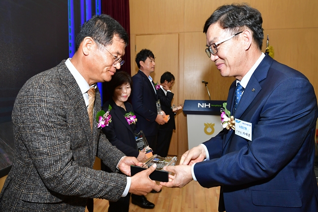 (주)초록원 이미지