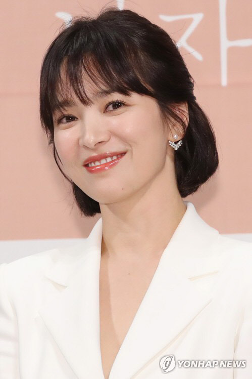 Actor Song Hye-kyo (pictured) donated 10,000 copies of the Hangul Guide to the Choi Jae-hyung United States Holocast Memorial Museum in Russias excellent risk on the 26th, marking the 110th anniversary of Sungshin Womens University SEO Kyoung-Duk and An Jung-geun Physician.This guide was produced in Korean and Russian in cooperation with the Choi Jae-hyung Memorial Business Association. It includes historical photographs of Choi Jae-hyungs military activities, introduction of Harbins activities, and activities in the South Korea Provisional Government.In particular, it was also released on the History of Korea homepage, which was opened earlier this year so that it could be downloaded and confirmed before visiting United States Holocast Memorial Museum.Professor Seo, who planned this work, said, I wanted to publicize this guide because there are many netizens who do not know about Choi Jae-hyung, a real supporter of An Jung-geun Physician Harbin.Song Hye-kyo and Seo have been donating Hangul guides to the sites of the World Independence Movement for eight years.In particular, this year, in commemoration of the 100th anniversary of the 3.1 movement and the establishment of the South Korea Provisional Government, we donated a large Korean signboard to the United States Holocast Memorial Museum in Hague, Netherlands, and donated 10,000 copies to the Hangzhou and Chongqing Provisional Government Offices in China.Professor Seo said, So far, I have published my 18th guide with Song Hye-kyo.It is making a really good precedent to show how to contribute to the nation as a Korean wave star. Meanwhile, the two are preparing to donate Hangul guides to another World Museum of Art, following the New York Museum of Modern Art, the Boston Museum of Art, and the Toronto Museum.