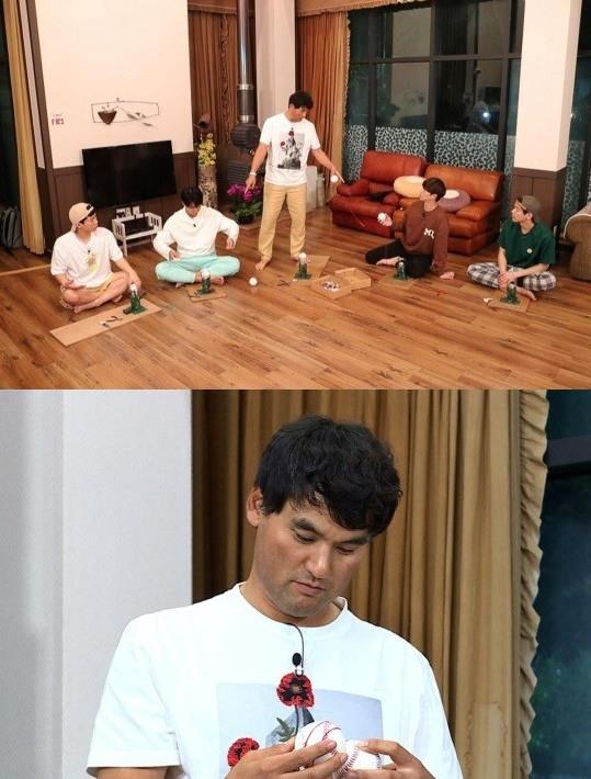 The members of All The Butlers and the master Chan Ho Parks sleeping game are unfolded.In the SBS entertainment program All The Butlers, which will be broadcast on the 27th, Lee Seung-gi, Lee Sang-yoon, Yang Sung-jae and Yang Se-hyeong, who spent the day in Princess Chan Ho Parks Roots, will play a game with Chan Ho Park.Chan Ho Park, well known as Two Murch Talkers, wanted a member to sleep, saying, I have to tell a story that I can not. The four members of All The Butlers said, It is the first time I hear such a scary word to say something that I can not hear.Chan Ho Park started the game without telling him how to become a sleeping member, and the members fought a fierce brain fight by checking each other.In particular, Lee Seung-gi, usually called passion victory, strongly denied that Chan Ho Parks praise of good was no and made everyone laugh.In the end, Chan Ho Park said that he would help the members who did not sew the most, and that he set him as a co-member and gave a shocking reversal.The member will be released on the show at 6:25 p.m.