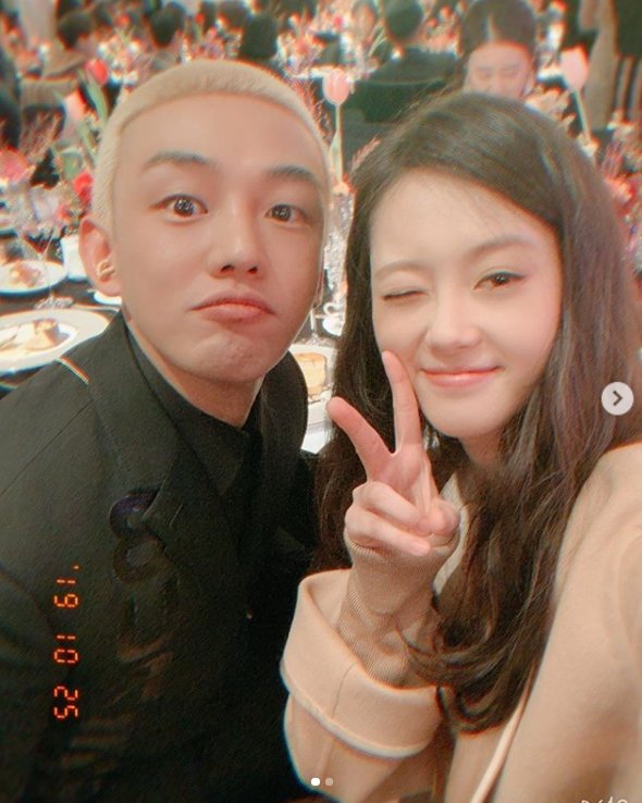 Go Ah-ra posted two photos on his SNS on the 28th with an article entitled Nice people who have met for a long time. precious time.Go Ah-ra in the public photo is with Yoo Ah-in, leaving a selfie in a friendly pose.The two attended the 14th Breast Cancer Awareness Campaign charity event held in Jongno-gu, Seoul on the 25th.Go Ah-ra and Yoo Ah-in have appeared in the KBS2 drama Rounding which was aired in 2003.The fans responded to the two Nice two shots, I think of Rounding and I am glad to see you two.Meanwhile, Go Ah-ra is reviewing her next film after the end of the SBS drama Hatch in April; Yoo Ah-in will appear in the movie No Sounds scheduled for release in 2020.
